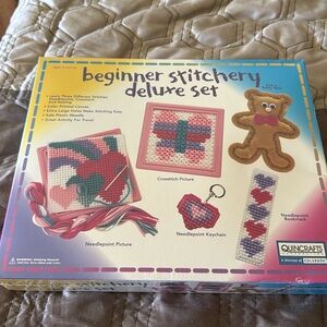 Beginner stitchery set